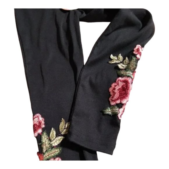 Hayden Girl's Black Leggings with Embroidered Roses - Picture 4 of 4